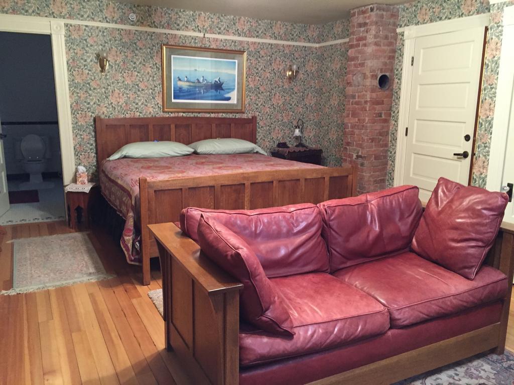 Alaska'S Capital Inn Bed And Breakfast (Adults Only) Juneau Chambre photo