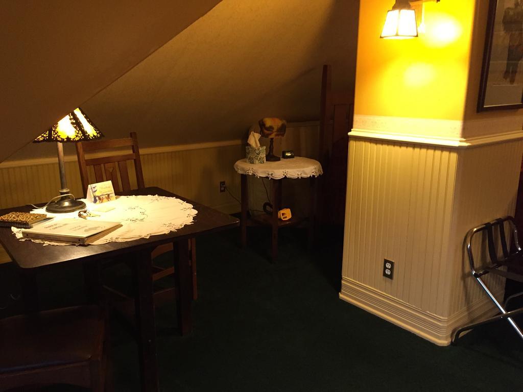 Alaska'S Capital Inn Bed And Breakfast (Adults Only) Juneau Extérieur photo