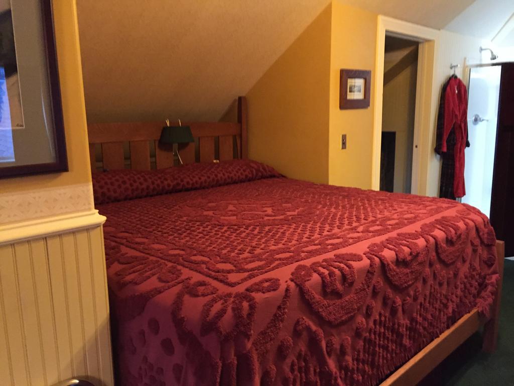 Alaska'S Capital Inn Bed And Breakfast (Adults Only) Juneau Chambre photo