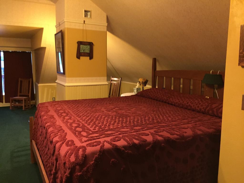 Alaska'S Capital Inn Bed And Breakfast (Adults Only) Juneau Chambre photo