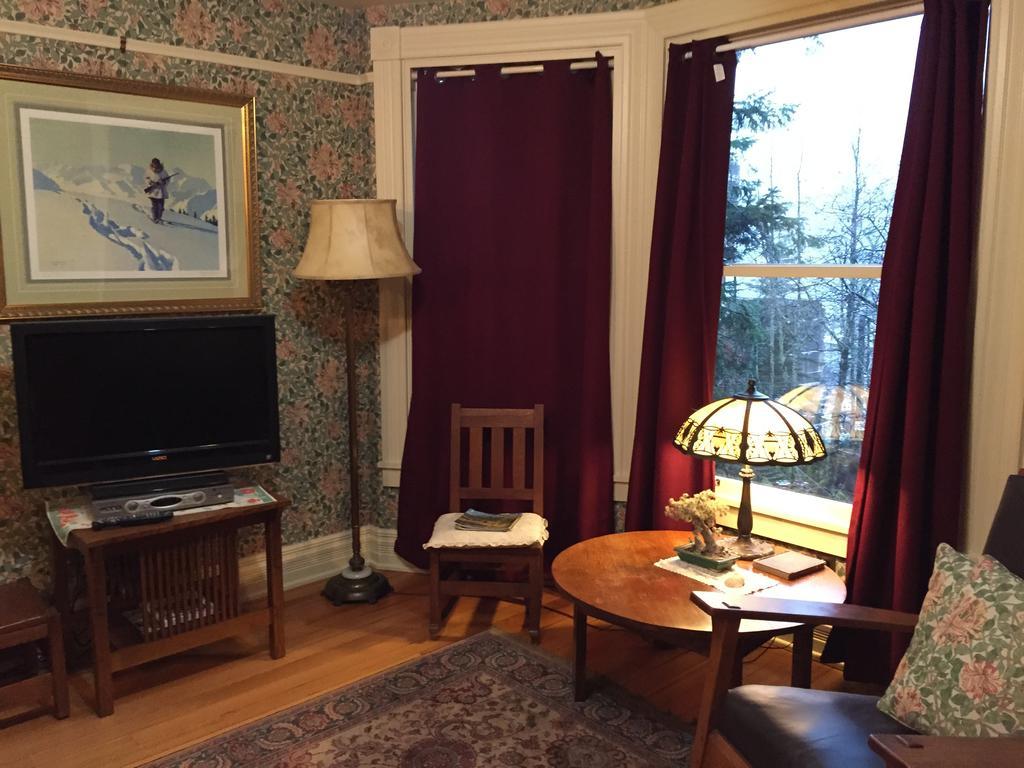 Alaska'S Capital Inn Bed And Breakfast (Adults Only) Juneau Extérieur photo