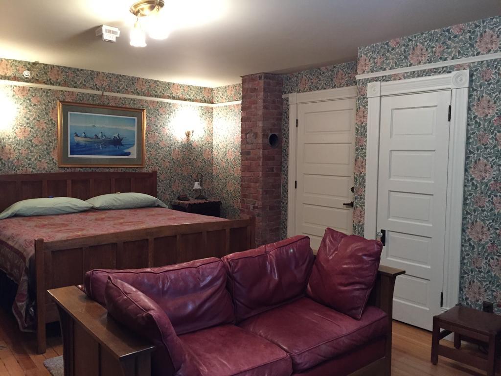 Alaska'S Capital Inn Bed And Breakfast (Adults Only) Juneau Extérieur photo